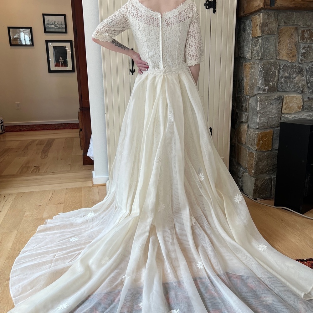 Adeline of California 60’s Bridgerton Regency Vintage lace Wedding Dress & train - Picture 7 of 9